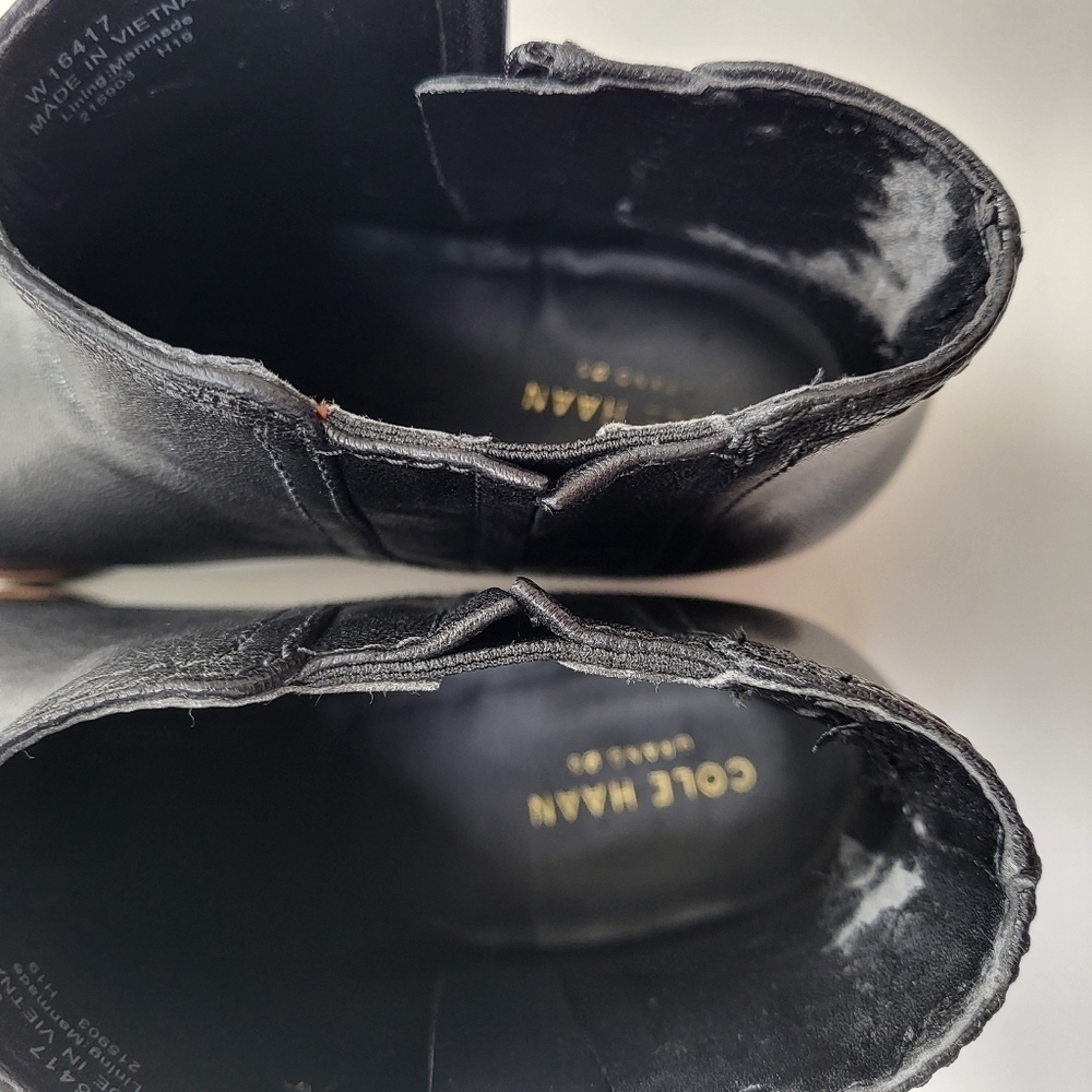 Cole Haan Hadlyn women's black leather zippered almond toe ankle booties size 9 - Picture 4 of 11